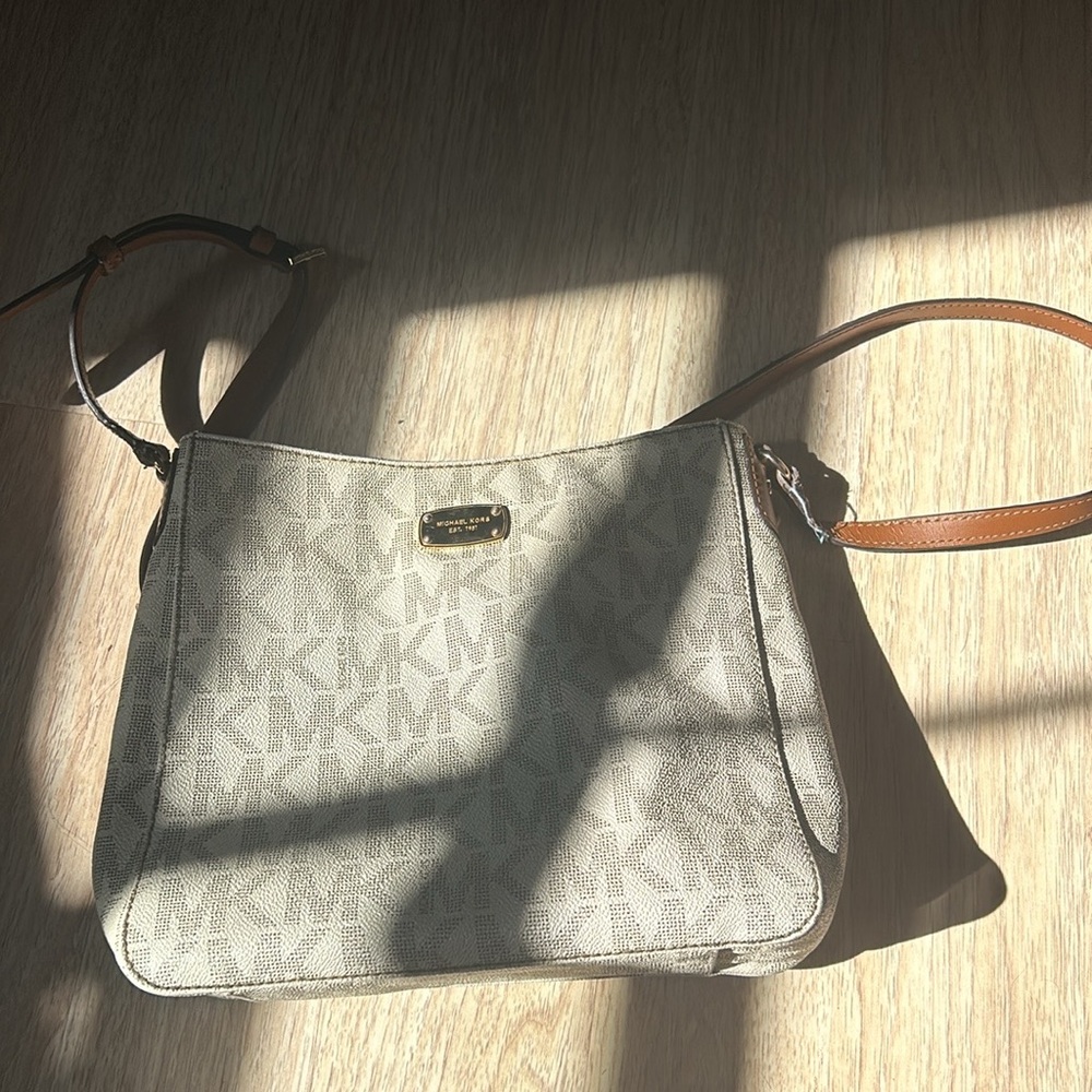 Michael Kors crossbody